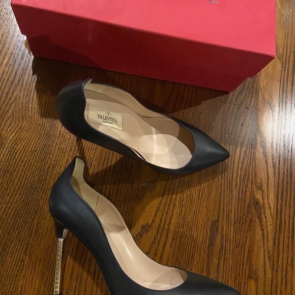 VALENTINO 2012 ROCKSTUD LEATHER PUMP - Picture 8 of 9